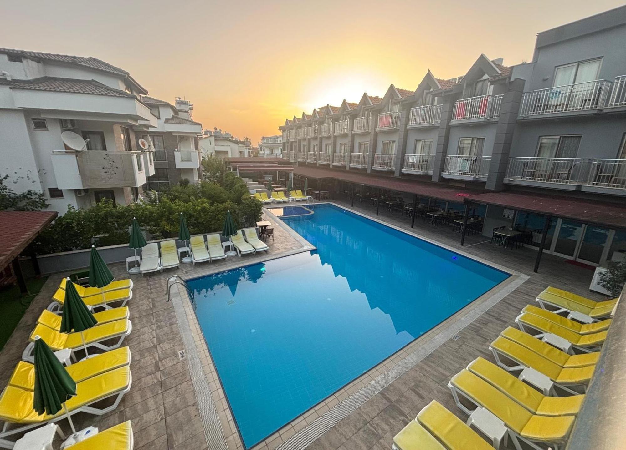 Hotel Grand Nar (adults Only) 4*
